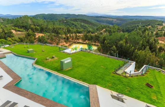 伊尼格馬自然水濱酒店