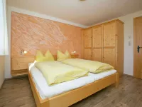 Gorgeous Chalet with Hot Tub in Tyrol