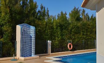Villa Monte Das Oliveiras with Private Pool