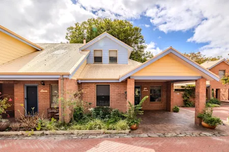 Middleton Beach by the Bnb Collection