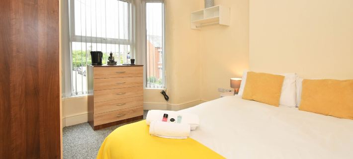 Townhouse @ 178 Ruskin Road Crewe Hotels in Crewe