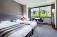 Hôtel le Cervolan فنادق في Viviers-Du-Lac
