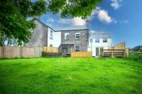 West Jordanston Cottage - St Florence Hotels near Heatherton World of Activities