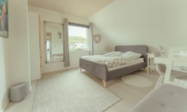 優秀的3卧室閣樓公寓 - 視野良好-免費停車場