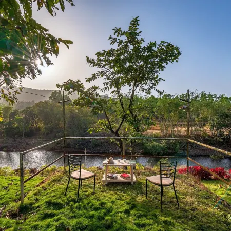 CosmicStays Lazy River Cottage-Stargazers Paradise