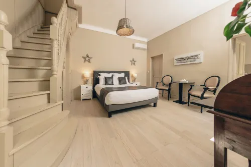 Auberge de la Treille - Chambres d'Hôtes Hotels in Les Angles
