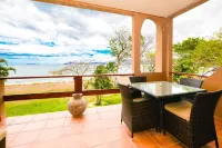 Spectacular - Spacious Unit in Flamingo in Front of the Beach - Bungalows