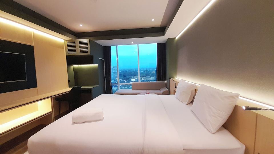 Scenic and Homey Studio Mataram City Apartment