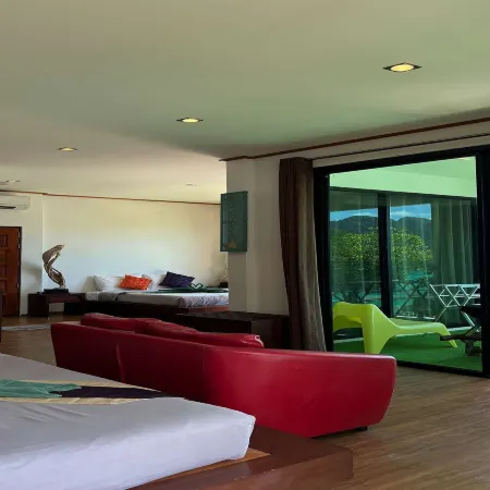 Paradise Resort Phi Phi