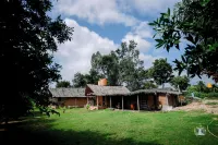 Waterfall Guesthouse Hotels in Kamalāpuram