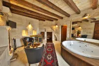 Divan Cave House Hotels near Wish Tree