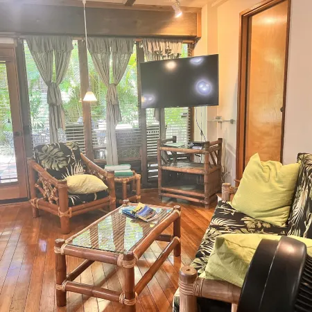 Papaya Suite