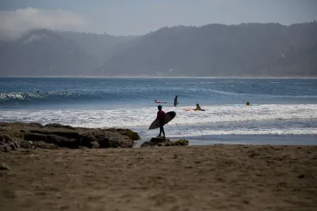 Bomar Lodge Отели в г. Навидад