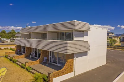 The Oceanside Motel