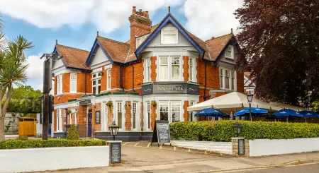 Inn in the Park Отели в г. Пул