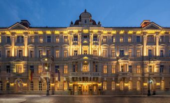 Grand Hotel Vilnius, Curio Collection by Hilton