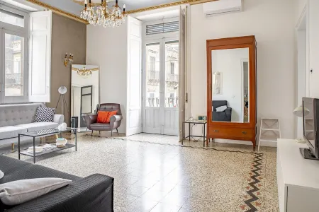 Cavour Apartment with Balcony by Wonderful Italy
