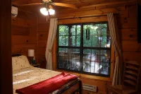 Peaceful Treetop Getaway Near Blue Ridge & Ellijay
