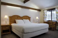 Summit Lodge - balcony