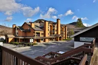 Ski on/Off Access and Stunning Views - Charming Mountain Retreat Hotels in Mendon