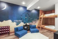 Luxurious Hot Tub and Cozy Gas Fireplace - Stunning Mountain Retreat Các khách sạn ở Summit County