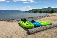 Private Beach and Heated Outdoor Pool - Gorgeous Lakeside Oasis