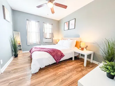 Cozy Oasis with Smart TV and Convenient Access - Charming Urban Retreat Các khách sạn gần Art Center of Corpus Christi