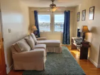 Harbor and Lighthouse Views with Observation Deck - Charming Retreat Hotel a Ocracoke