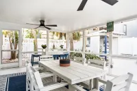 Exclusive complex - Private Heated Pool - 100 Steps to Beach - Village 5 minute walk