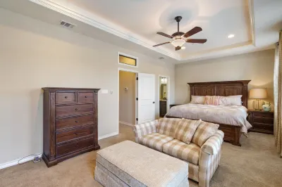 Bend in the River - Gorgeous 3-Level Brownstone with Rooftop Views