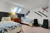 Golf Course Views and Quechee Club Access - Stunning Retreat