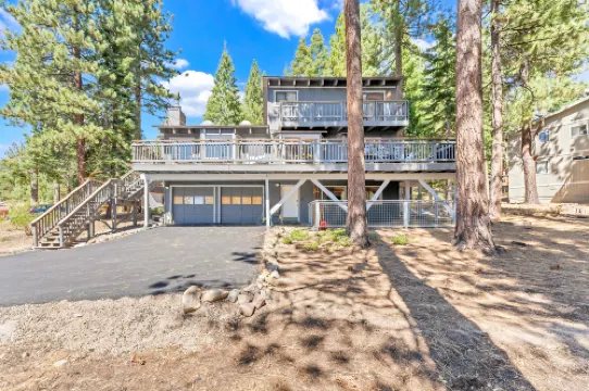 Game Room and Scenic Deck Oasis - Inviting Mountain Retreat