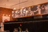Radisson Blu Hotel Sandton, Johannesburg - bar
