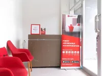 RedDoorz @ Garden Boulevard Citra Raya Tangerang Hotels in Panongan