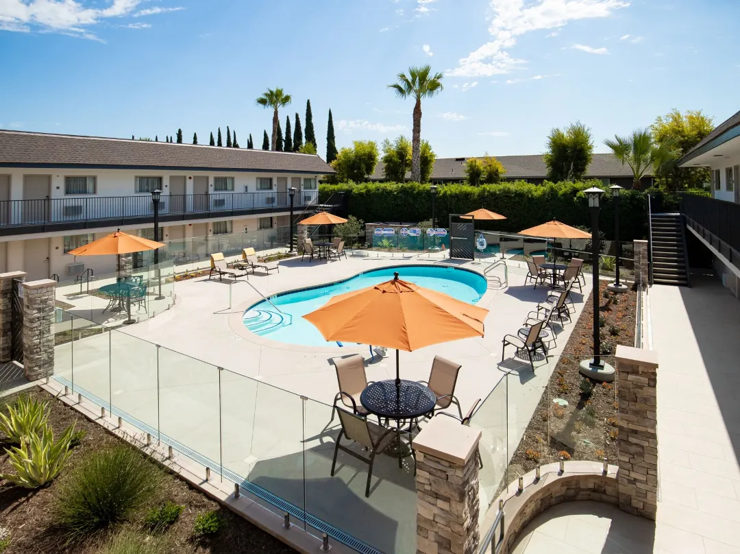 Orange Grove Inn - California