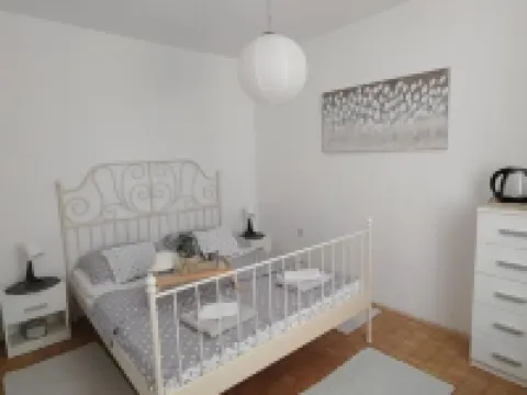 Suzi公寓 帕格酒店