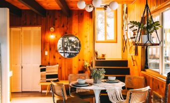 Lightfoot Cabin
