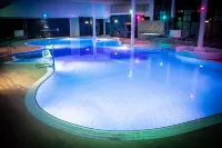 Village Hotel Nottingham - Pools