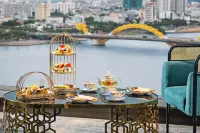 HAIAN Riverfront Hotel Da Nang - Breakfast