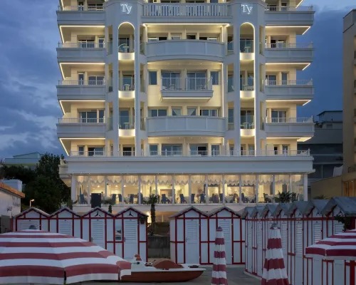 ティファニーズ リッチョーネのホテル