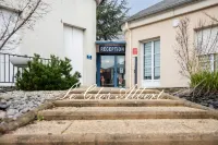 Le Clos Albert Hotels in Angliers