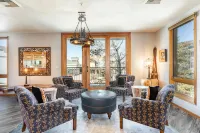 The Caledonian by All Seasons Resort Lodging Hotels near Sitka Super Park