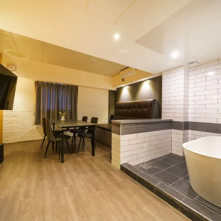 27 Hotel