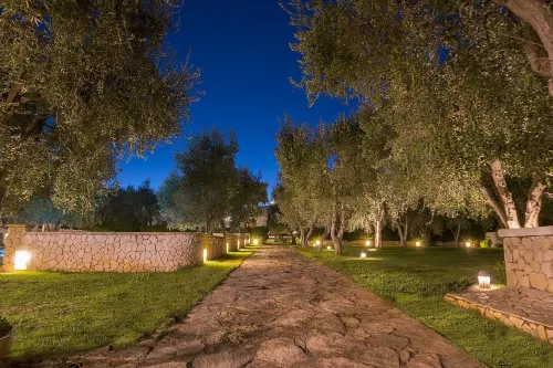 "saracena" Superior Holiday Home With Swimming Pool and Private Beach