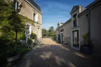Carré d'Etoiles Paleine Hotels in Antoigne