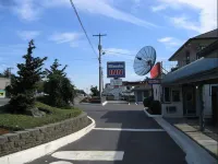 Milwaukie Inn Portland South Hotels in Lake Oswego
