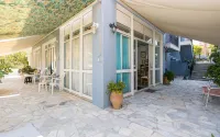 Poseidon Apartments