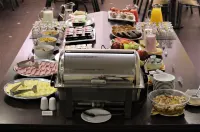 Hotel 8 de Octubre - breakfast