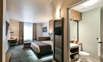 AX Hotel