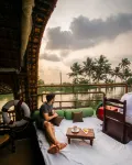 Spice Coast Cruises CGH Earth-Houseboat Hotels in Muhamma